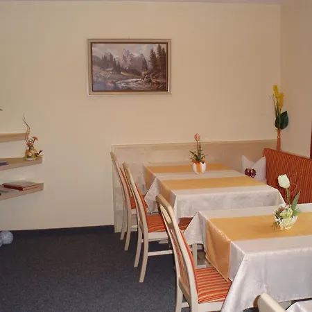 Haus Wiesenblick Pansiyon Längenfeld