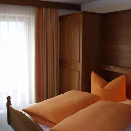 Haus Wiesenblick Privatunterkunft Längenfeld