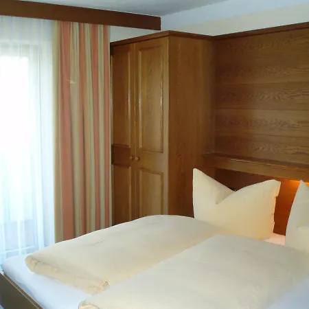 Haus Wiesenblick * Längenfeld