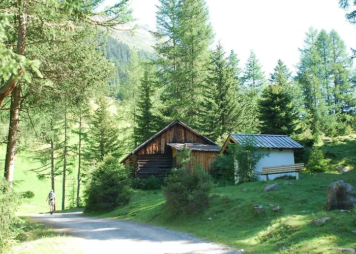 Haus Wiesenblick Alloggio in famiglia Längenfeld