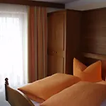 Haus Wiesenblick Pansiyon Längenfeld